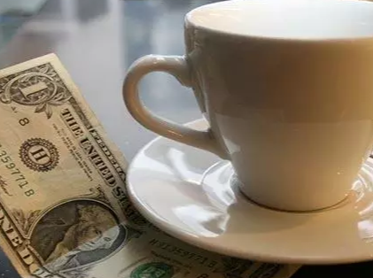 The Double-Edged Sword of American Tipping Culture: Gratitude or Exploitation?